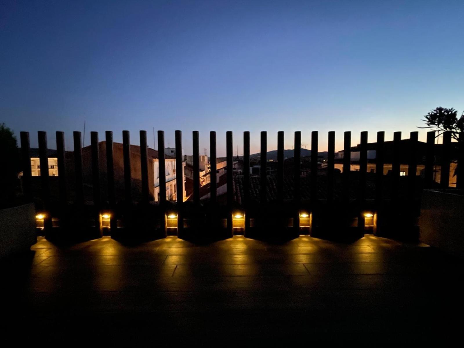 Skyline Plasencia Eksteriør bilde